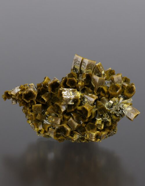 Pyromorphite- Daoping mine area, Guilin, Guangxi Zhuang, China (P04)