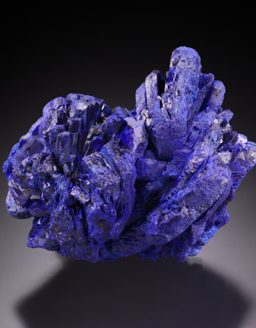 Azurite: Shilu Mine, Yangchun Co., Yangjiang, Guangdong, China