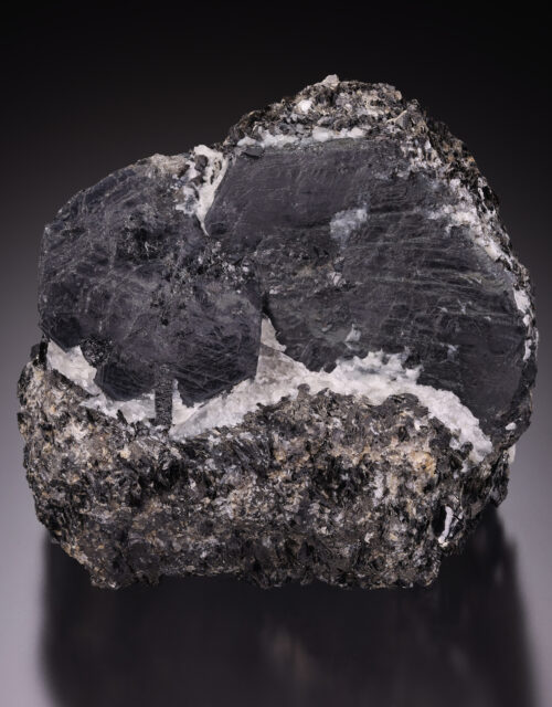 Sapphirine: Vangaindrano, Fianorantsoa, Madagascar