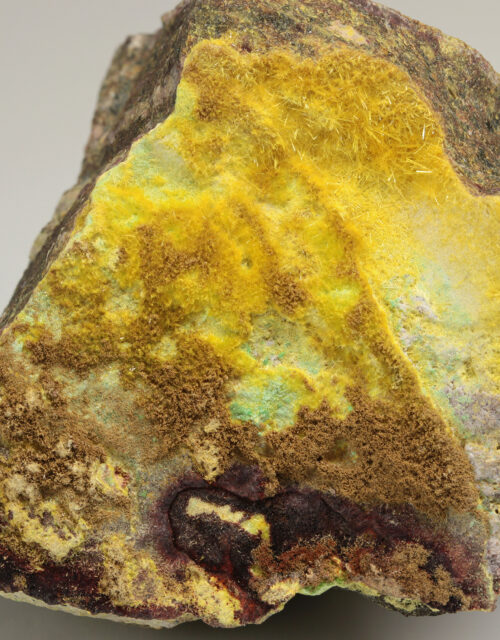 Rutherfordine, Sklodowskite: Musonoi Mine, Kolwezi, Mutshatsha, Lualaba, DR Congo