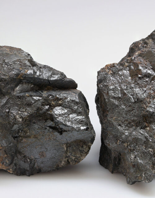 Davidite-(La): Radium Hill Mine, Radium Hill area, South Australia, Australia