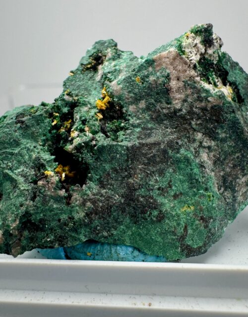 Kasolite, Wulfenite, Malachite: Musonoi Mine, Kolwezi, Mutshatsha, Lualaba, DR Congo