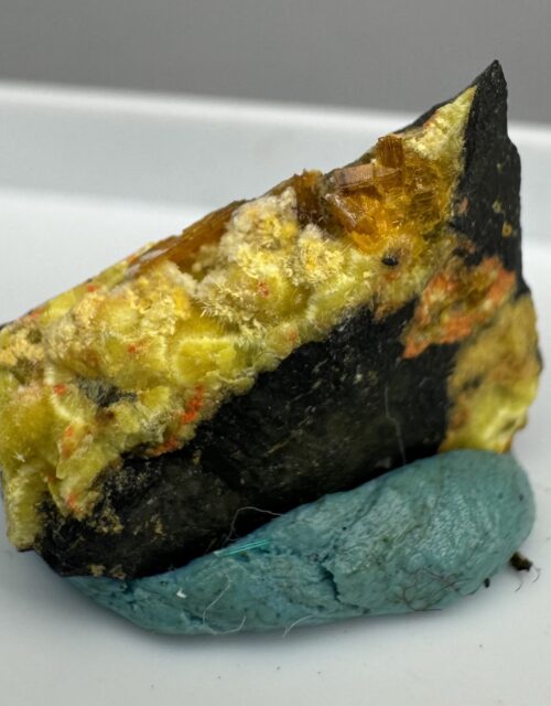Studtite, Becquerelite, Metastudtite(?): Shinkolobwe Mine, Shinkolobwe, Haut-Katanga, DR Congo