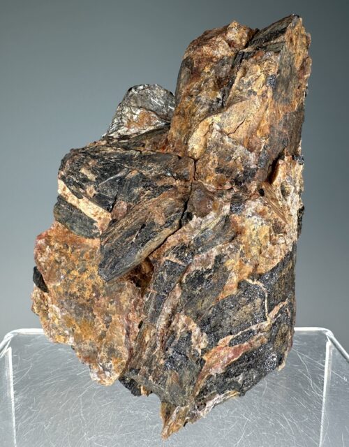 Fergusonite-(Y): J.G. Gole Quarry, Murchison Township, Nipissing District, Ontario, Canada