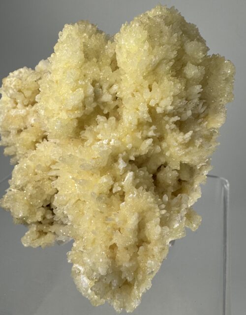 Novacekite, Aragonite: Virgen mine, Municipio de Aldama, Chihuahua State, Mexico