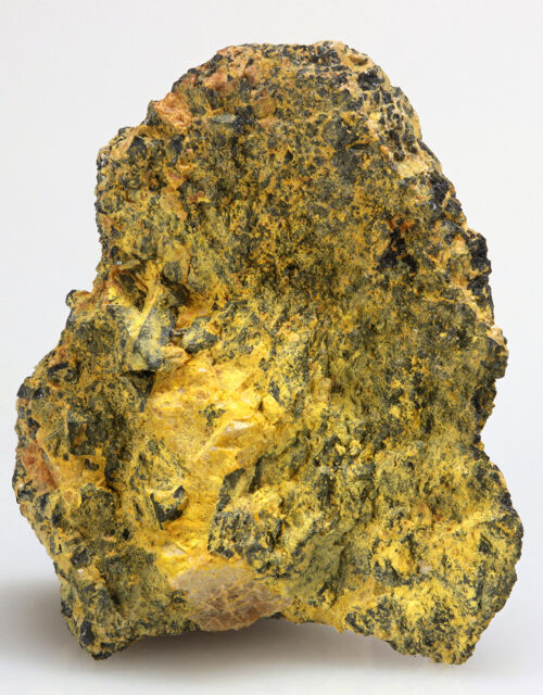 Becquerelite, Uraninite: Rock Landing Quarry, Haddam Neck, Haddam, Middlesex County, Connecticut