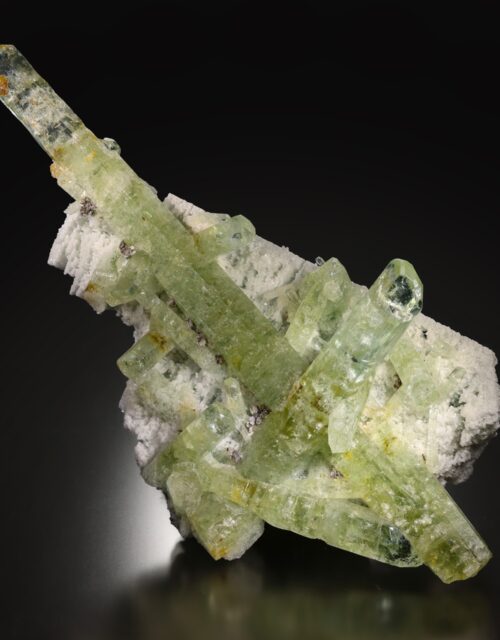 Beryl var. Heliodor, Microcline: Padre Paraíso District, Minas Gerais, Brazil