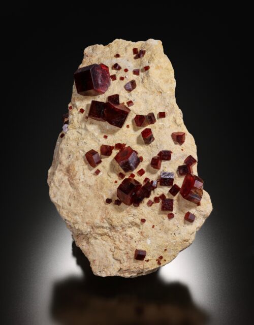 Vanadinite: ACF Mine, Mibladen, Aït Oufella Caïdat, Midelt Cercle, Midelt Province, Drâa-Tafilalet Region, Morocco