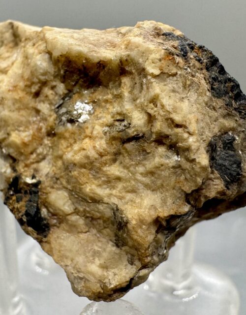 Uraninite: Chestnut Flats Mine, Spruce Pine, Mitchell County, North Carolina, USA