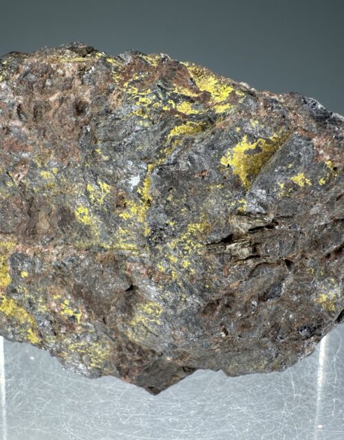 Davidite-(Ce), Carnotite