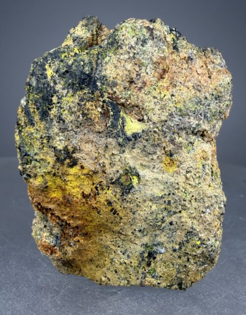 Uraninite var. Pitchblende, Zippeite