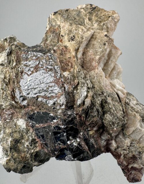 Euxenite-(Y), Monazite var. Cheralite
