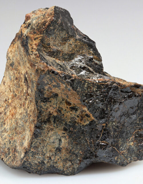 Fergusonite-(Y)